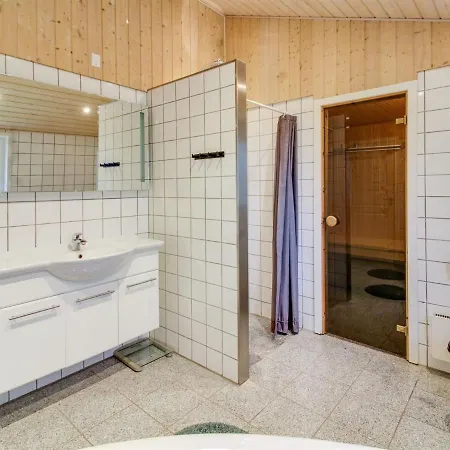 Gurly - 25km From The Sea By Interhome