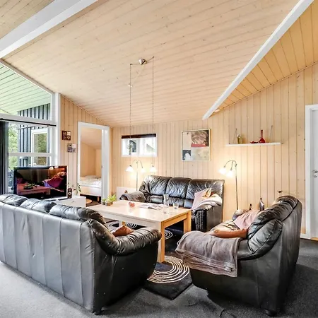 Gurly - 25km From The Sea By Interhome Feriehus Toftlund