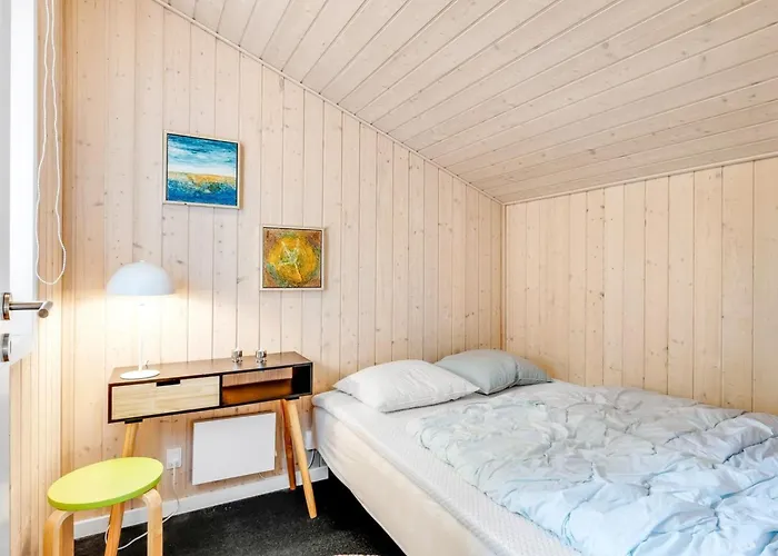 Gurly - 25km From The Sea By Interhome 度假居